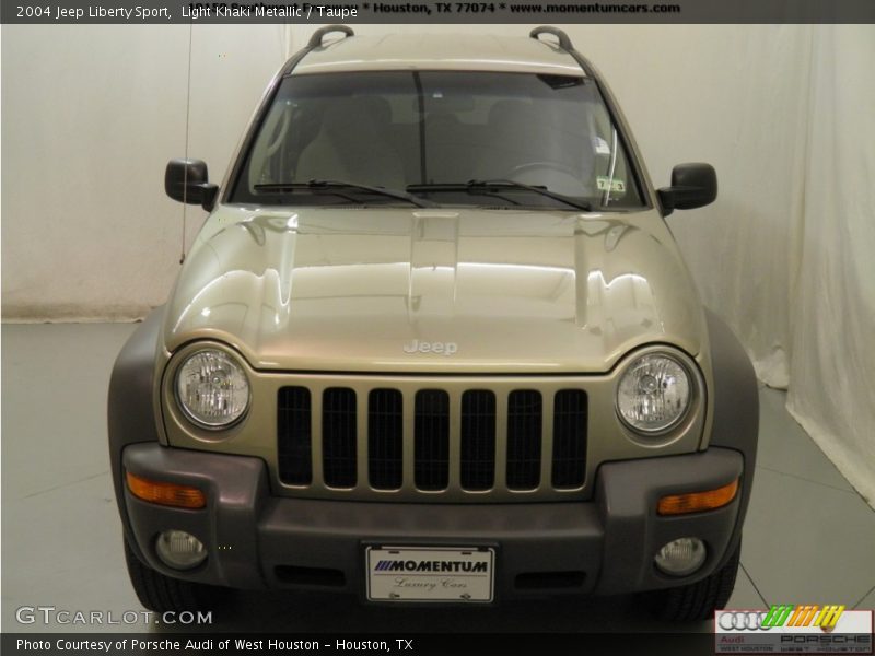 Light Khaki Metallic / Taupe 2004 Jeep Liberty Sport