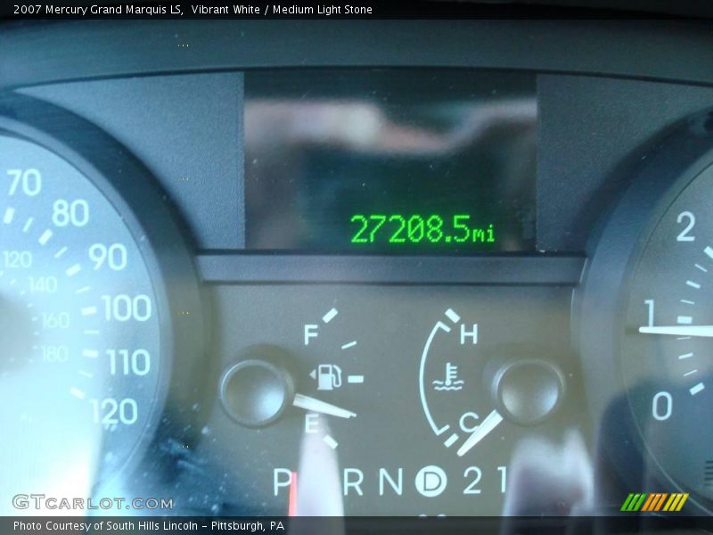 Vibrant White / Medium Light Stone 2007 Mercury Grand Marquis LS