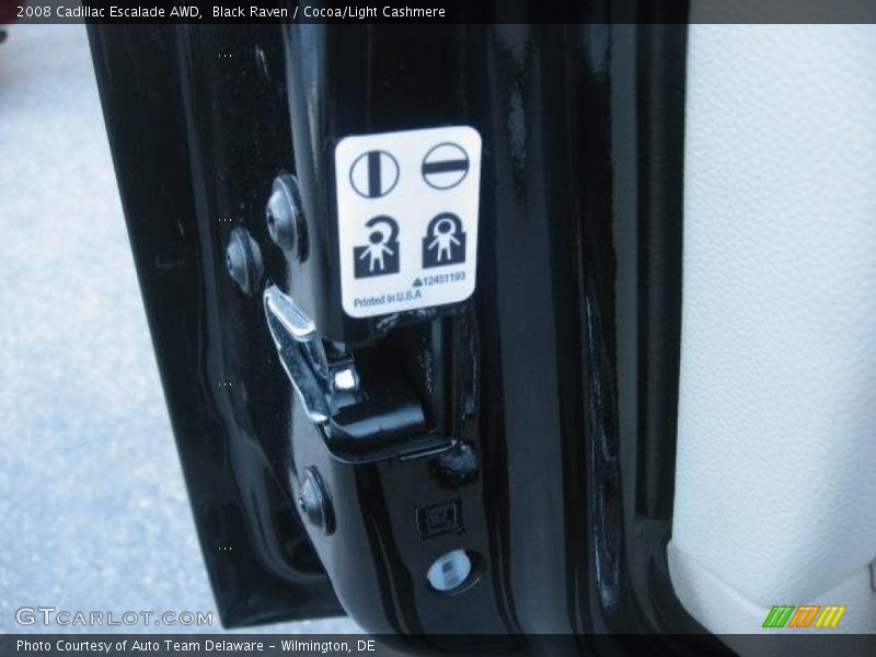 Black Raven / Cocoa/Light Cashmere 2008 Cadillac Escalade AWD