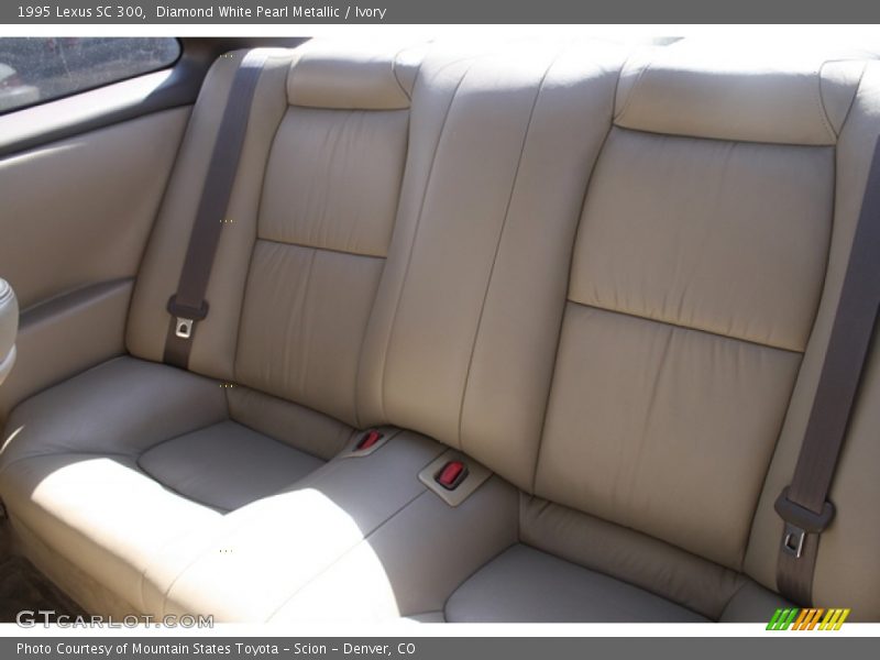 Diamond White Pearl Metallic / Ivory 1995 Lexus SC 300