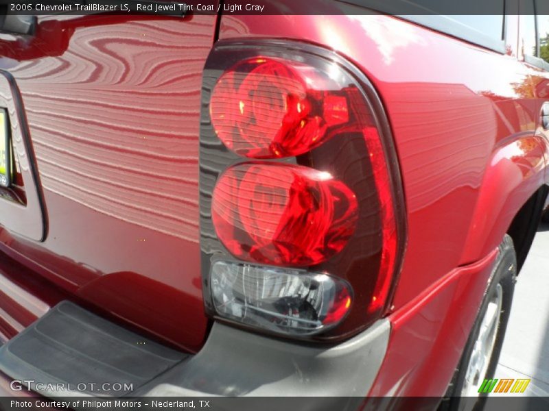 Red Jewel Tint Coat / Light Gray 2006 Chevrolet TrailBlazer LS