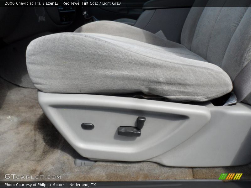 Red Jewel Tint Coat / Light Gray 2006 Chevrolet TrailBlazer LS