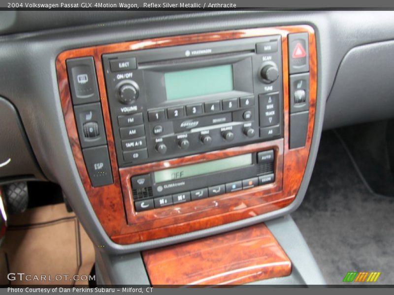 Controls of 2004 Passat GLX 4Motion Wagon