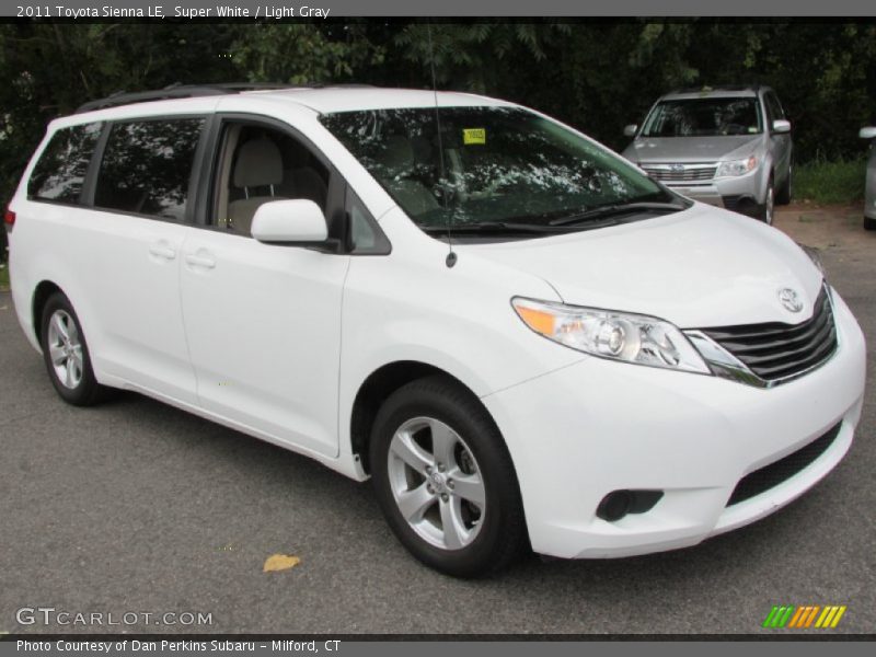 Super White / Light Gray 2011 Toyota Sienna LE