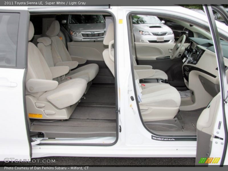 Super White / Light Gray 2011 Toyota Sienna LE