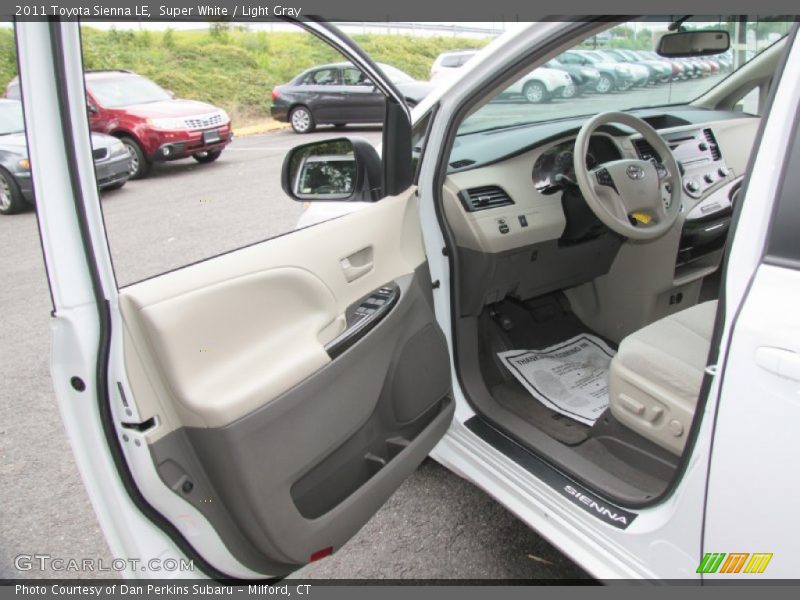 Super White / Light Gray 2011 Toyota Sienna LE