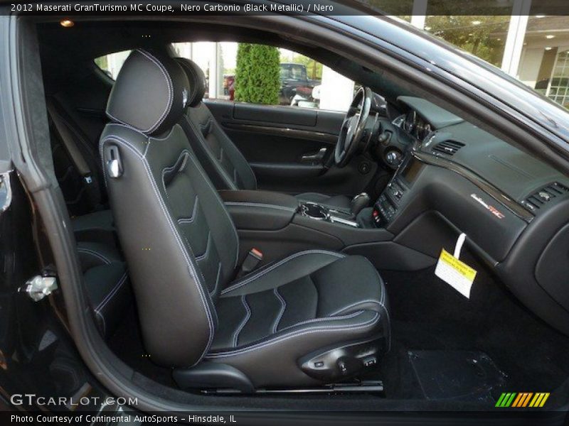  2012 GranTurismo MC Coupe Nero Interior