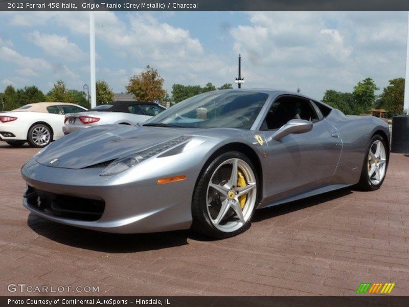 Front 3/4 View of 2012 458 Italia