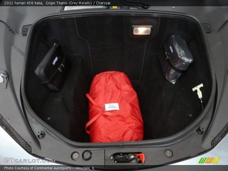  2012 458 Italia Trunk