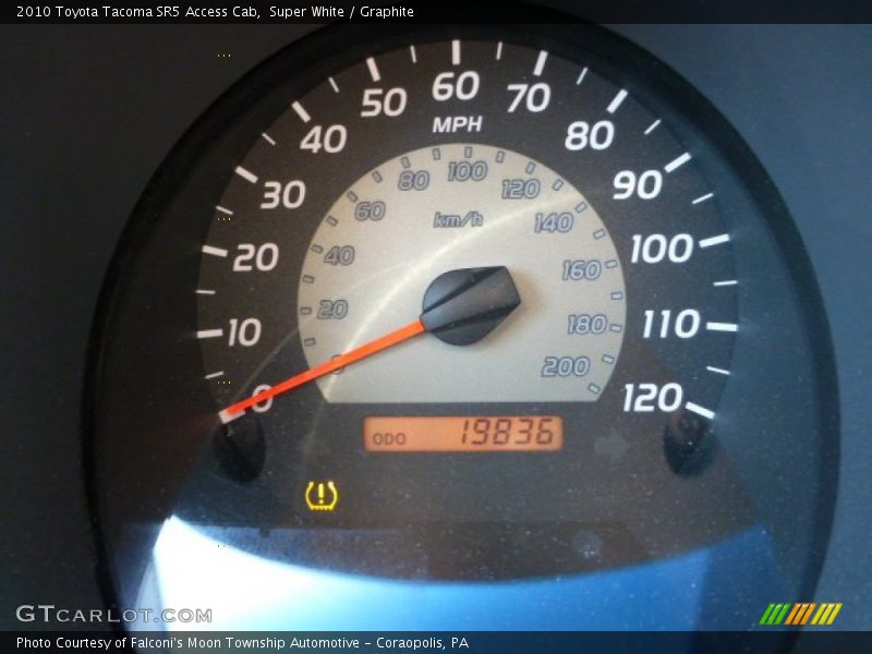 Super White / Graphite 2010 Toyota Tacoma SR5 Access Cab