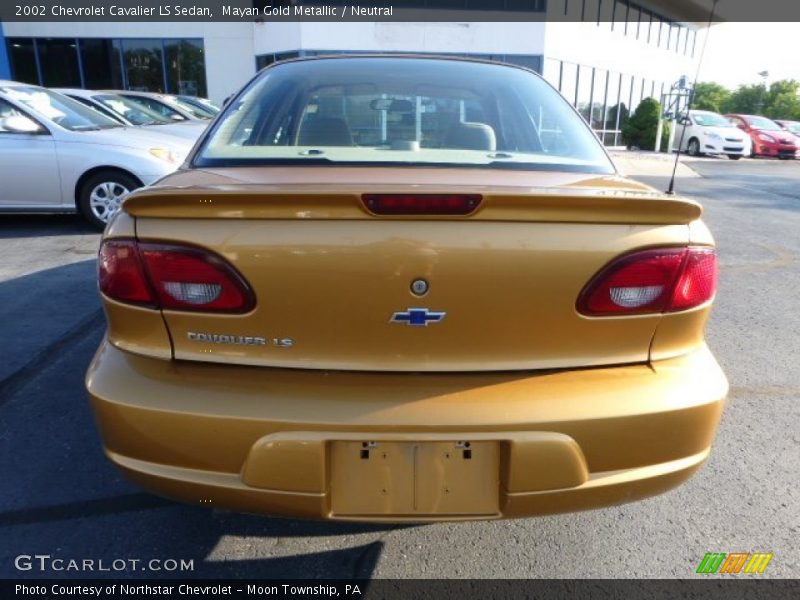 Mayan Gold Metallic / Neutral 2002 Chevrolet Cavalier LS Sedan