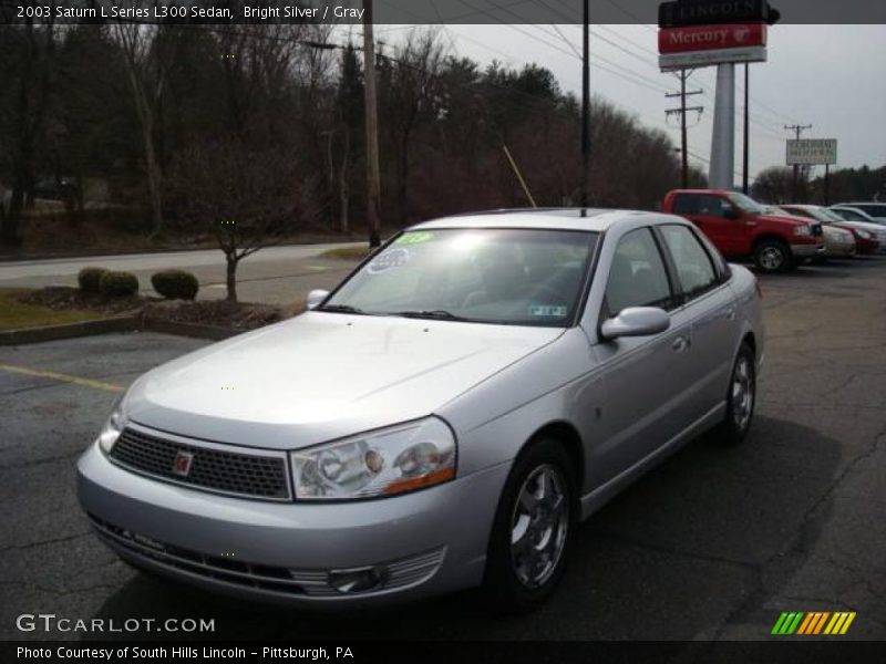 Bright Silver / Gray 2003 Saturn L Series L300 Sedan