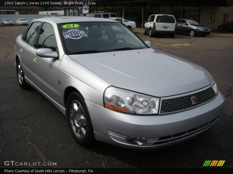 Bright Silver / Gray 2003 Saturn L Series L300 Sedan