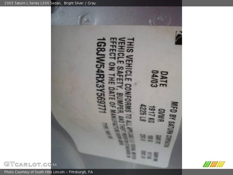 Bright Silver / Gray 2003 Saturn L Series L300 Sedan
