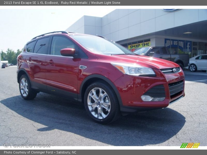 Ruby Red Metallic / Medium Light Stone 2013 Ford Escape SE 1.6L EcoBoost