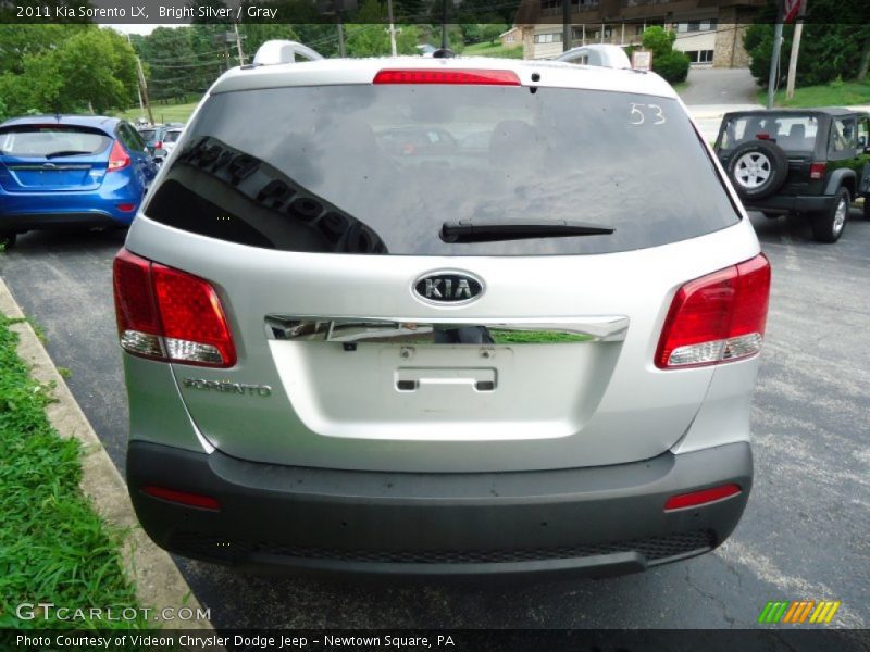 Bright Silver / Gray 2011 Kia Sorento LX