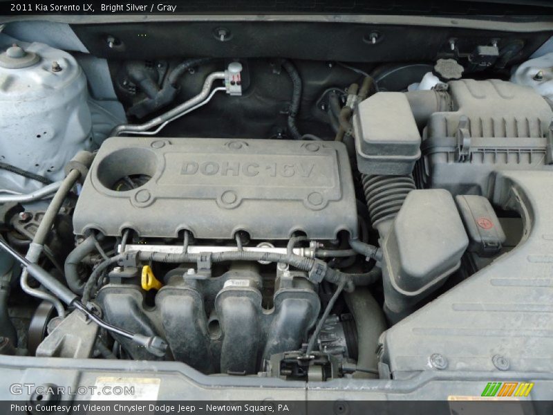 Bright Silver / Gray 2011 Kia Sorento LX