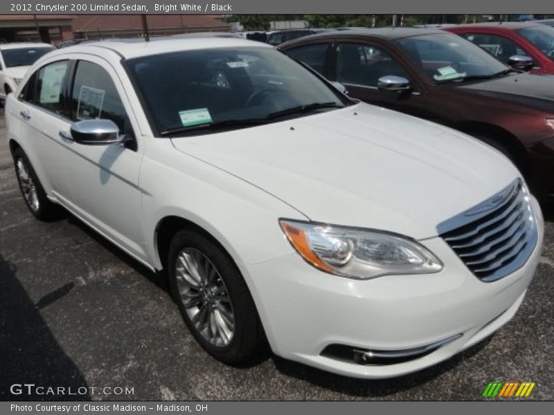 Bright White / Black 2012 Chrysler 200 Limited Sedan