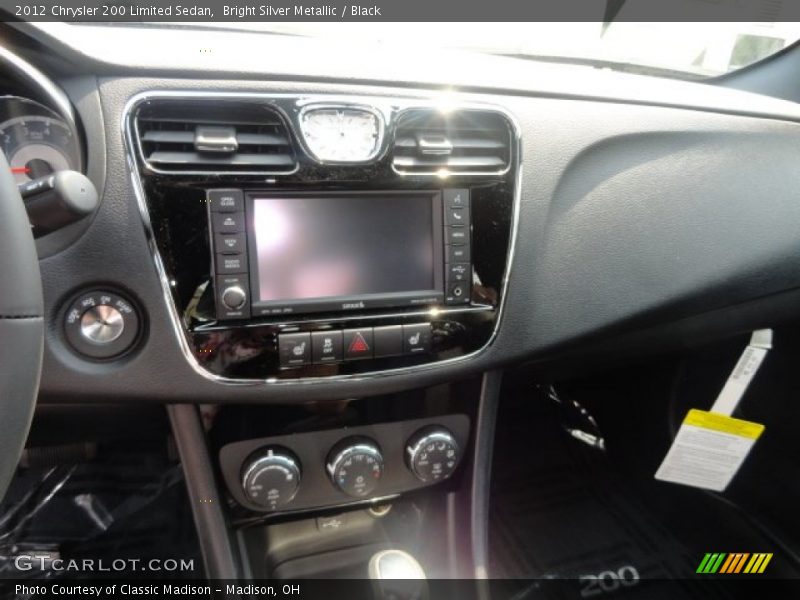Bright Silver Metallic / Black 2012 Chrysler 200 Limited Sedan