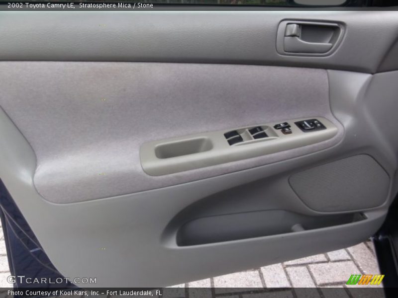 Stratosphere Mica / Stone 2002 Toyota Camry LE