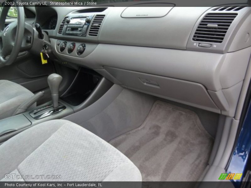 Stratosphere Mica / Stone 2002 Toyota Camry LE