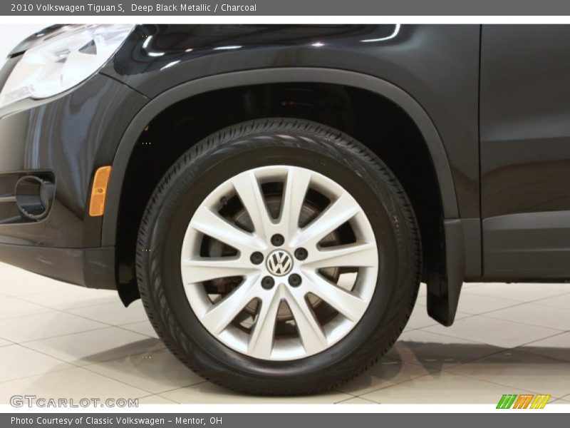 Deep Black Metallic / Charcoal 2010 Volkswagen Tiguan S