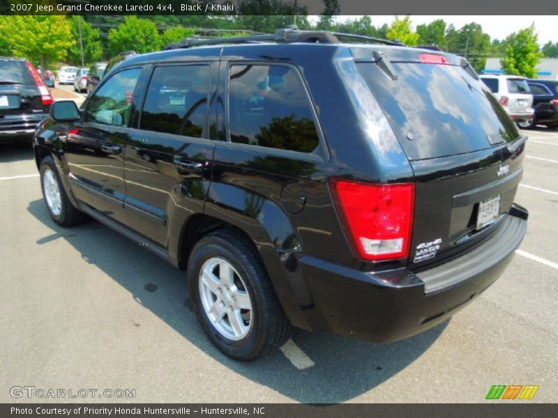 Black / Khaki 2007 Jeep Grand Cherokee Laredo 4x4