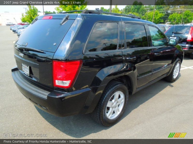 Black / Khaki 2007 Jeep Grand Cherokee Laredo 4x4