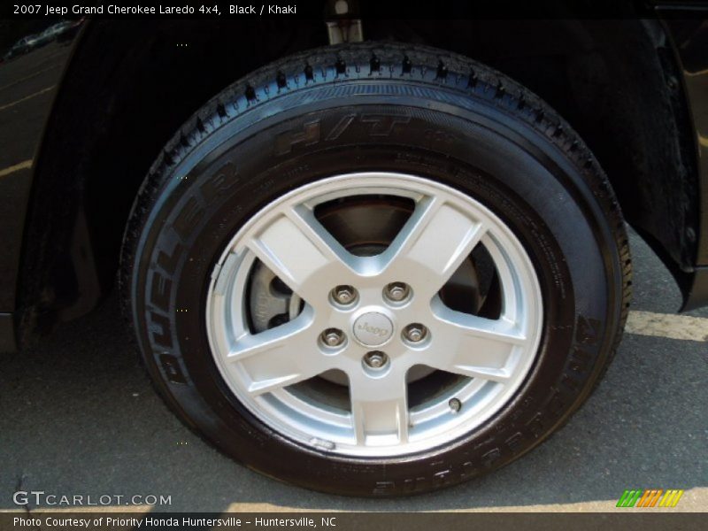 Black / Khaki 2007 Jeep Grand Cherokee Laredo 4x4