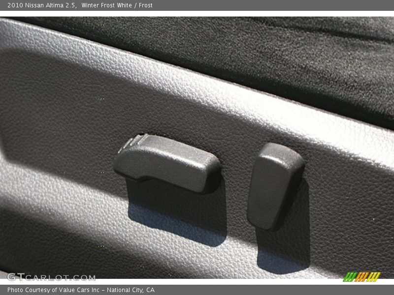 Winter Frost White / Frost 2010 Nissan Altima 2.5