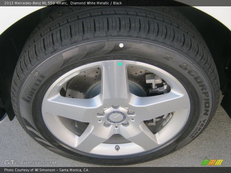 Diamond White Metallic / Black 2013 Mercedes-Benz ML 550 4Matic