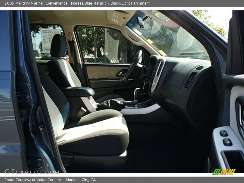 Norsea Blue Metallic / Black/Light Parchment 2005 Mercury Mariner Convenience