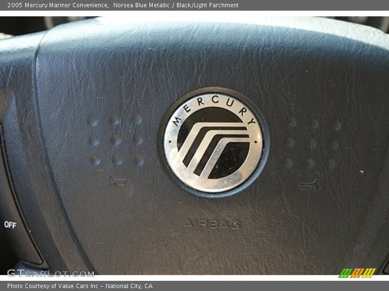 Norsea Blue Metallic / Black/Light Parchment 2005 Mercury Mariner Convenience