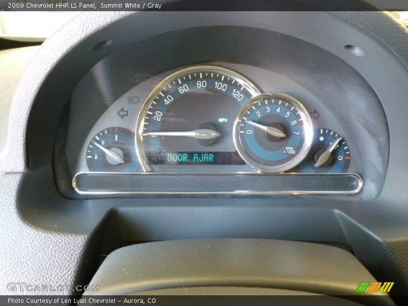 Summit White / Gray 2009 Chevrolet HHR LS Panel