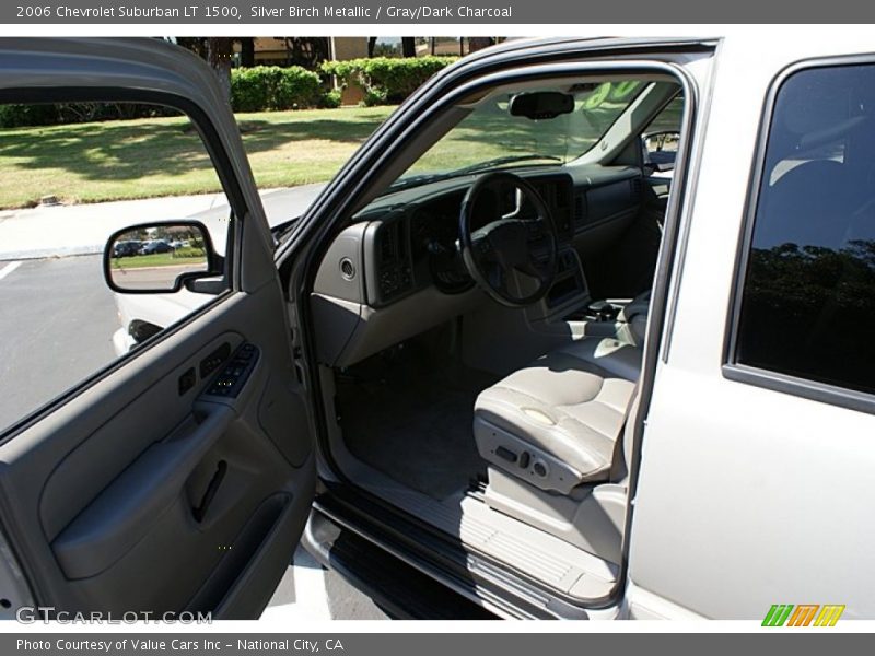 Silver Birch Metallic / Gray/Dark Charcoal 2006 Chevrolet Suburban LT 1500