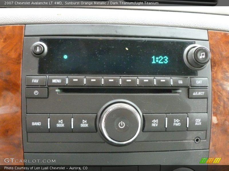 Audio System of 2007 Avalanche LT 4WD