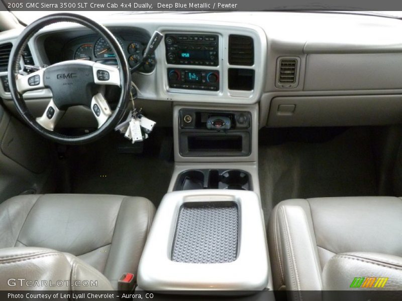 Dashboard of 2005 Sierra 3500 SLT Crew Cab 4x4 Dually