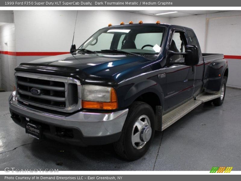 Front 3/4 View of 1999 F350 Super Duty XLT SuperCab Dually