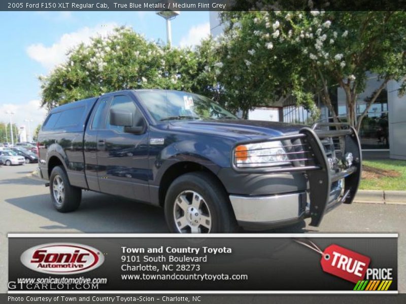 True Blue Metallic / Medium Flint Grey 2005 Ford F150 XLT Regular Cab
