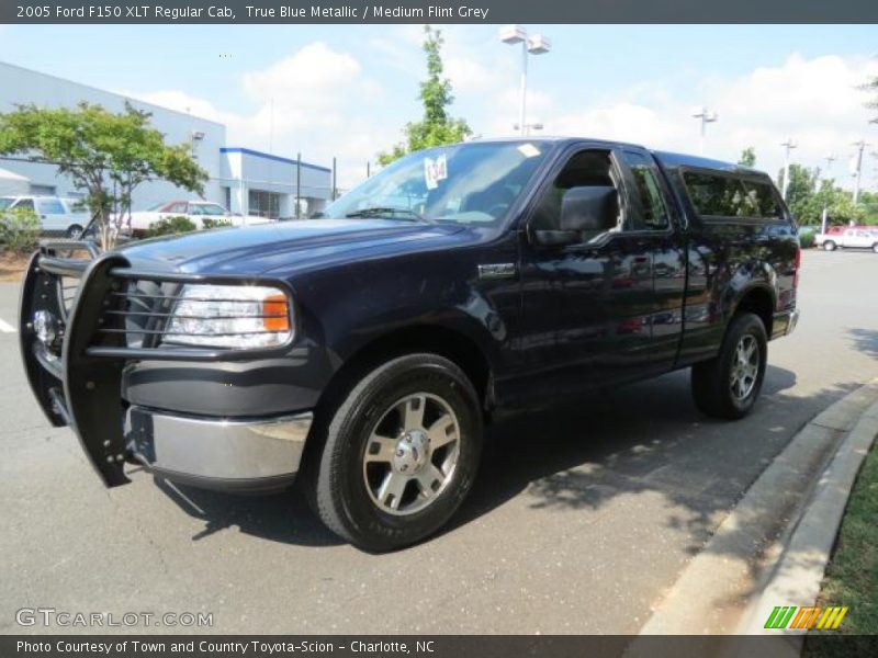 True Blue Metallic / Medium Flint Grey 2005 Ford F150 XLT Regular Cab