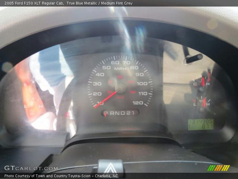 True Blue Metallic / Medium Flint Grey 2005 Ford F150 XLT Regular Cab