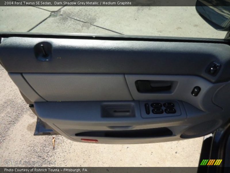 Dark Shadow Grey Metallic / Medium Graphite 2004 Ford Taurus SE Sedan