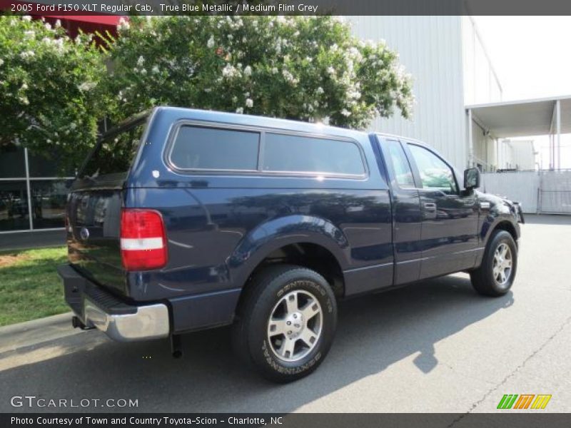 True Blue Metallic / Medium Flint Grey 2005 Ford F150 XLT Regular Cab
