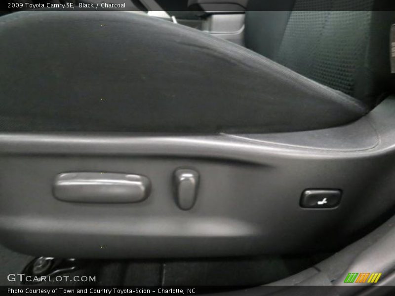 Black / Charcoal 2009 Toyota Camry SE
