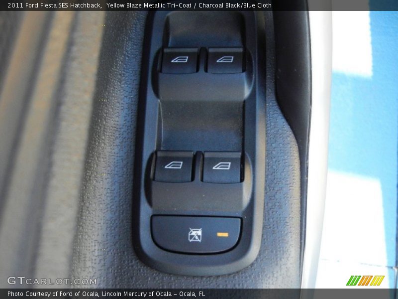 Yellow Blaze Metallic Tri-Coat / Charcoal Black/Blue Cloth 2011 Ford Fiesta SES Hatchback