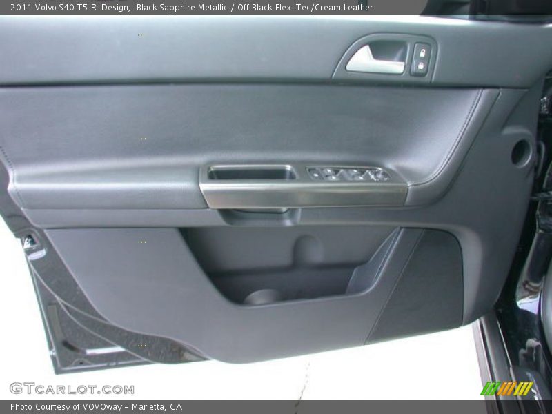 Door Panel of 2011 S40 T5 R-Design