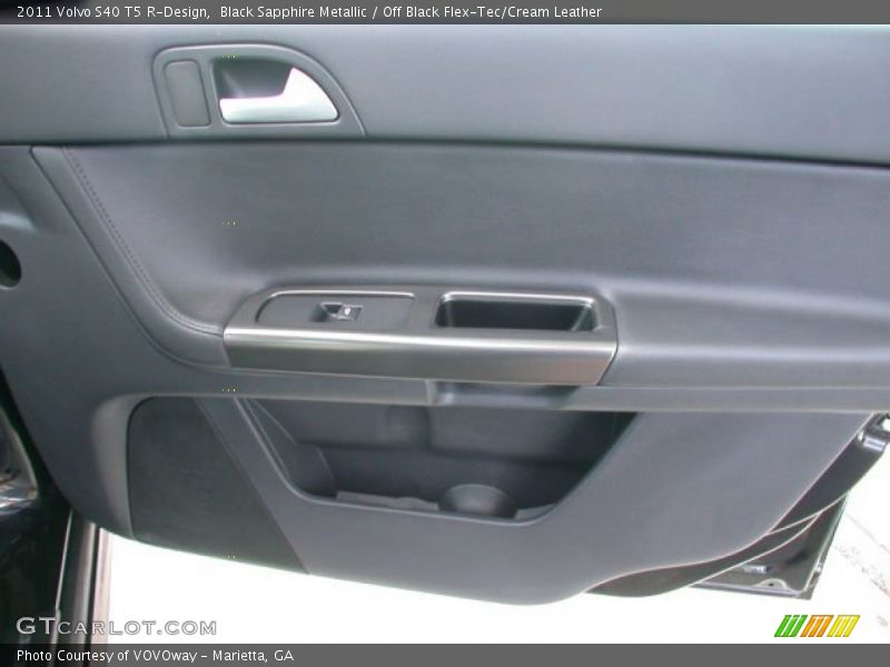 Door Panel of 2011 S40 T5 R-Design