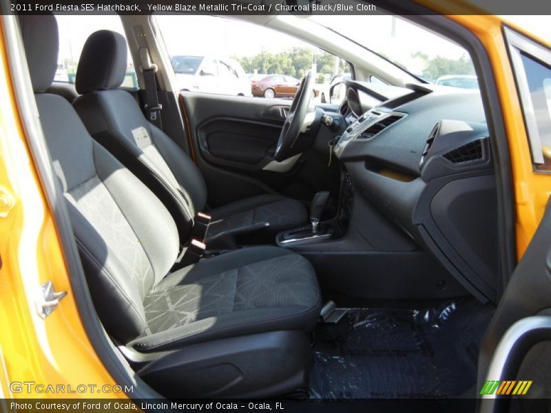 Yellow Blaze Metallic Tri-Coat / Charcoal Black/Blue Cloth 2011 Ford Fiesta SES Hatchback
