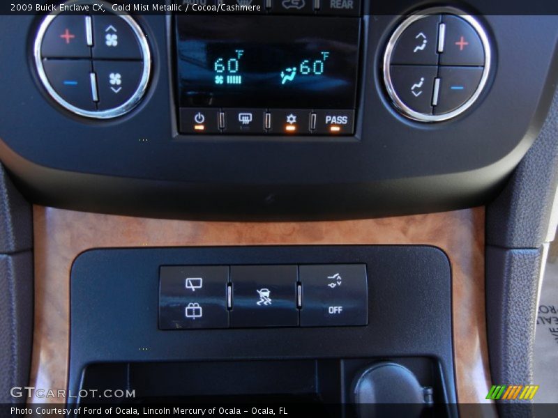 Gold Mist Metallic / Cocoa/Cashmere 2009 Buick Enclave CX