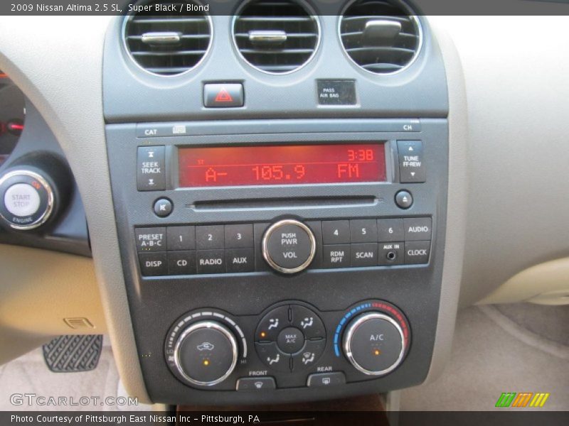 Super Black / Blond 2009 Nissan Altima 2.5 SL